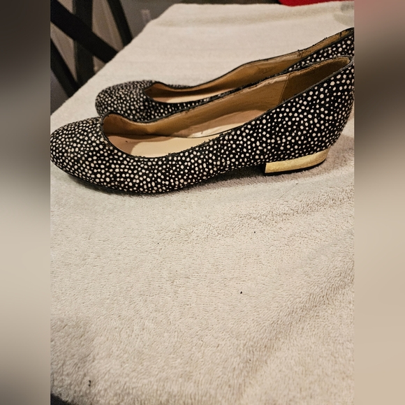 ISAAC MIZRAHI FLAT SHOES - Picture 3 of 3